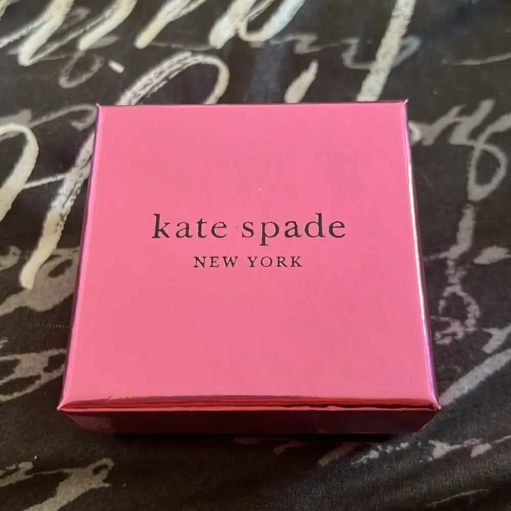 New KATE SPADE Spell It Out Heart Stud Earrings pink
